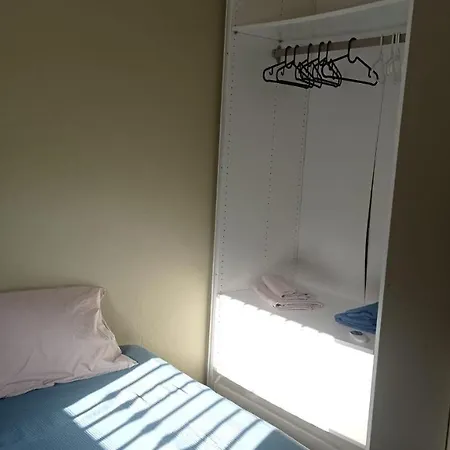 Apartamento, Dos Dormitorios, Tipo Atico Cerca Del Centro *