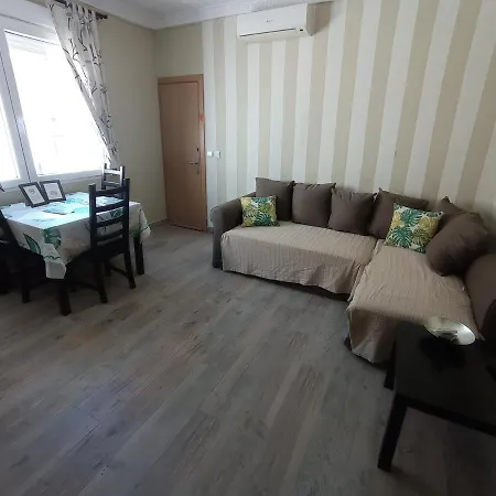 Apartamento, Dos Dormitorios, Tipo ático Cerca Del Centro *