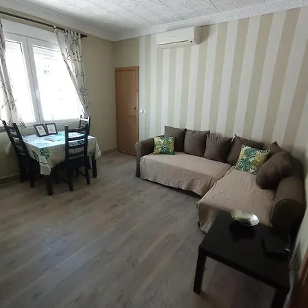 Apartamento, Dos Dormitorios, Tipo Atico Cerca Del Centro Apartmán